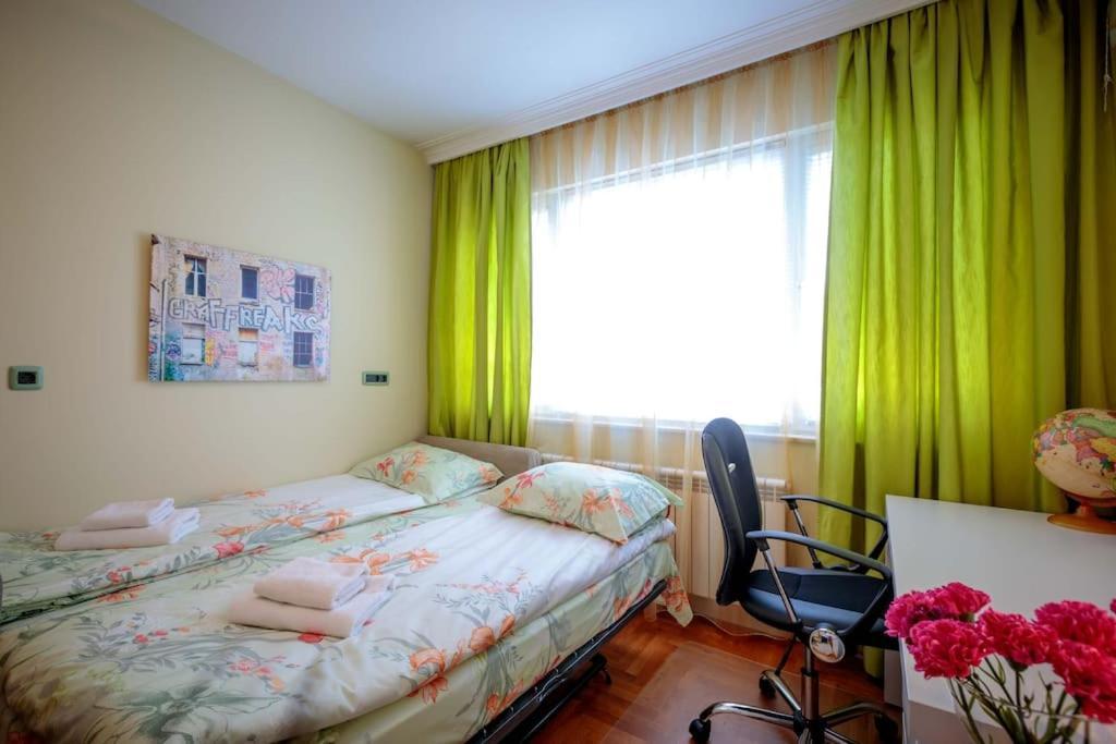 Green Apartment - Top Location, Near City Center! ソフィア エクステリア 写真